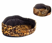 Oval bed for cats or dogs “Chip”